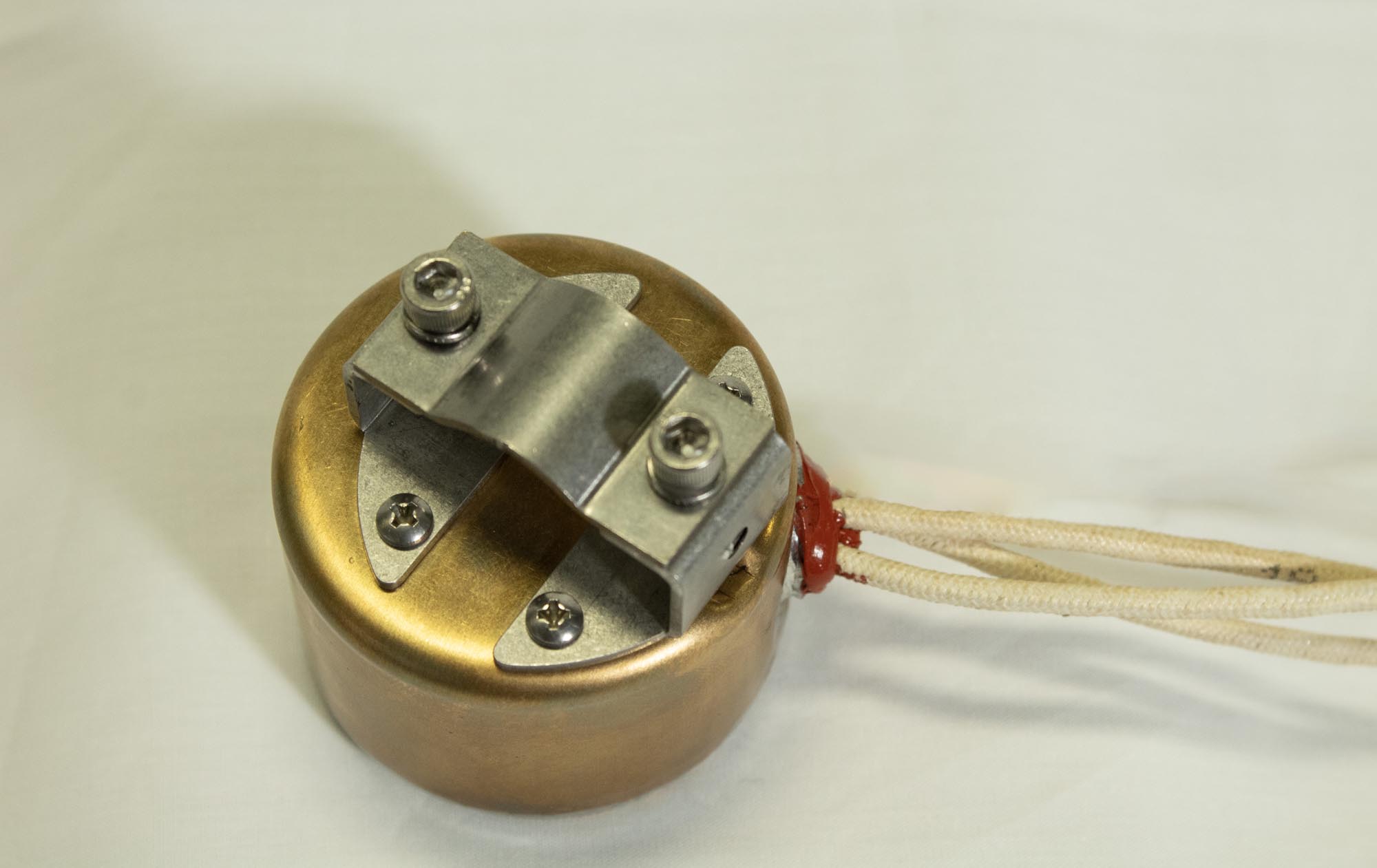 Type V switch top